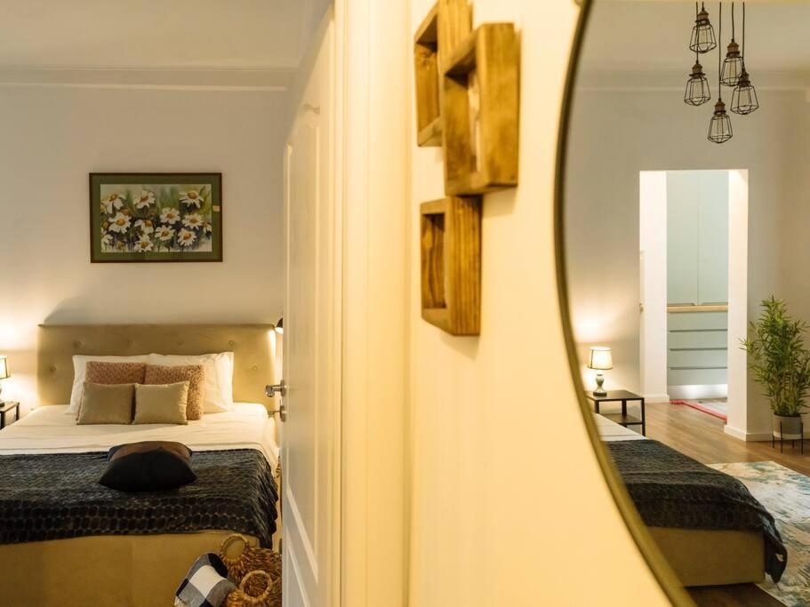 Cozy Studio Next To House Of Parliament Bukares Bagian luar foto